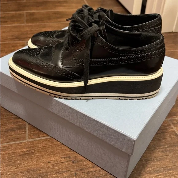 Prada Black and White Leather Platform Loafers size 37.5 - Picture 4 of 8